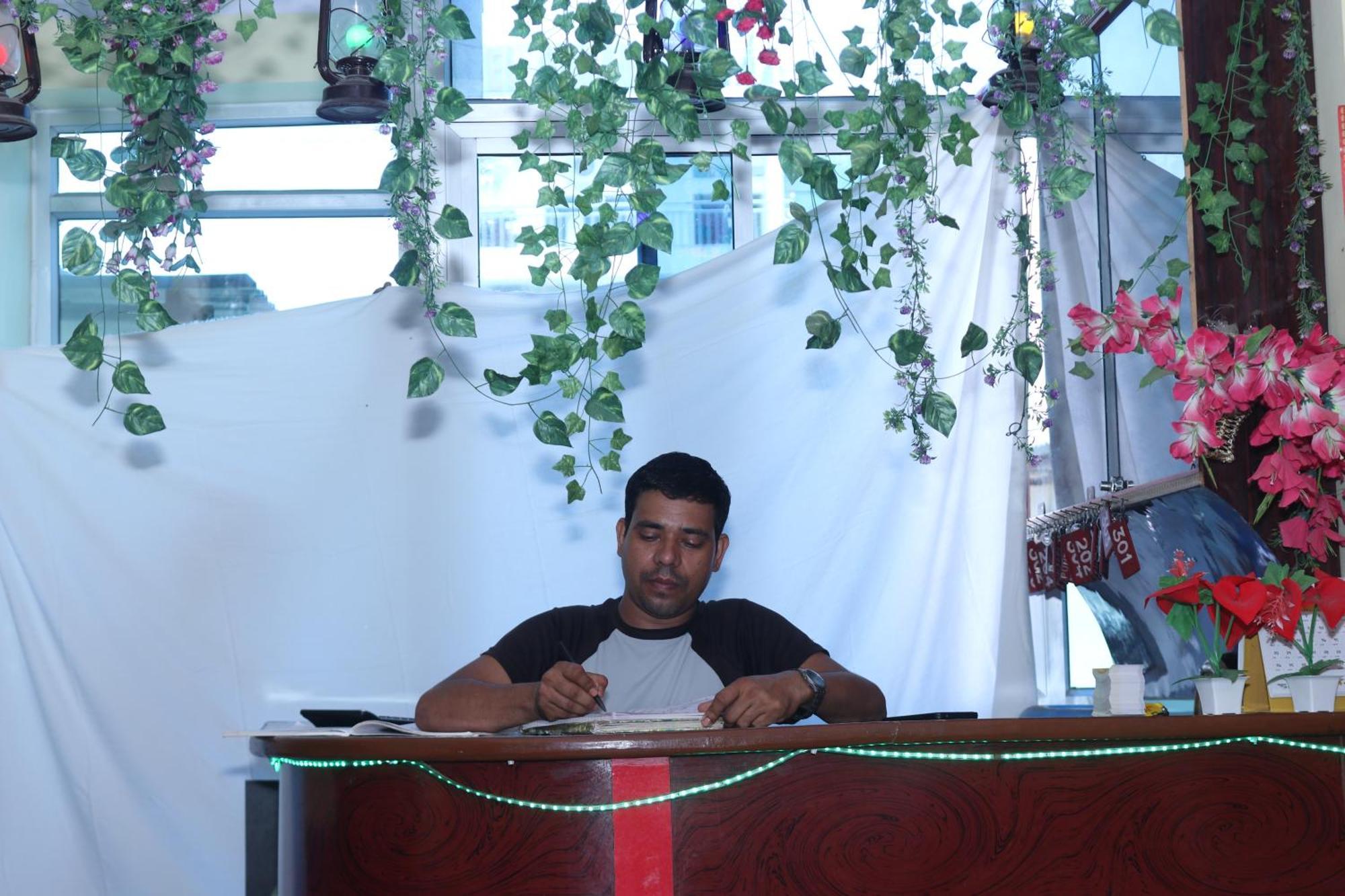 Punjabi Dhaba Lodge & Restaurant Rummindei Esterno foto